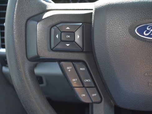 Used 2017 Ford F250 XLT w/ XLT Premium Package AWD/4WD image 23