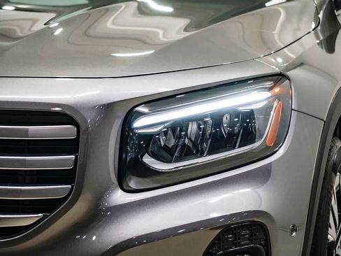 Used 2026 Mercedes-Benz GLB 250 image 7