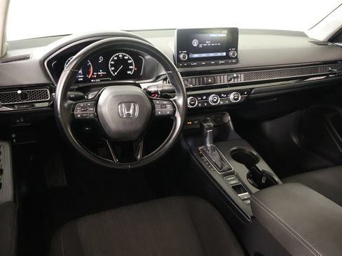 Used 2022 Honda Civic EX image 2