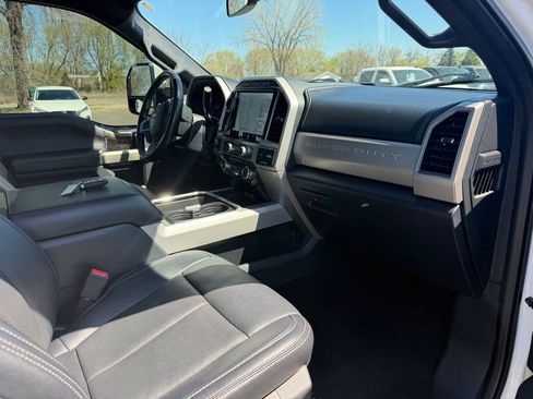 Used 2022 Ford F250 Lariat w/ Tremor Off-Road Package AWD/4WD image 31