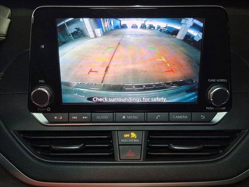 Used 2022 Nissan Altima 2.5 SR FWD image 16