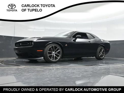 Used 2018 Dodge Challenger R/T Scat Pack RWD image 49