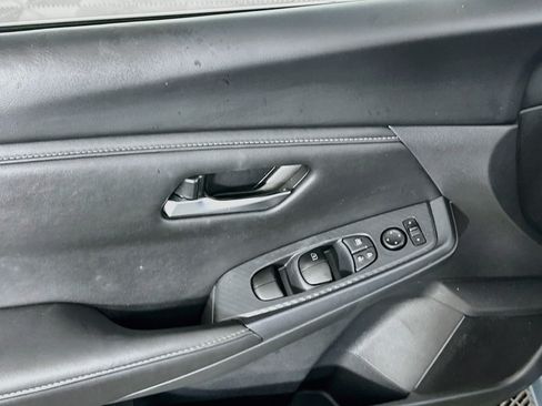 Used 2025 Nissan Sentra SV w/ Trunk Package FWD image 15