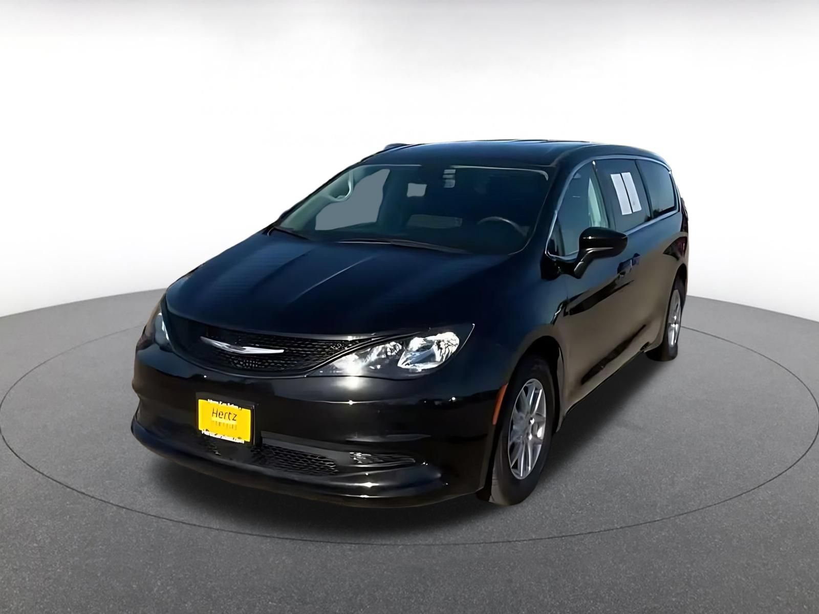 Used 2023 Chrysler Voyager LX FWD image 6