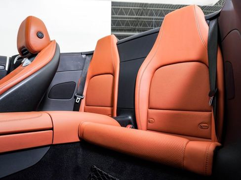 Used 2022 Mercedes-Benz SL 63 AMG 4MATIC image 24