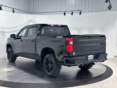 Used 2020 Chevrolet Silverado 1500 Custom Trail Boss w/ Custom Convenience Package AWD/4WD image 13