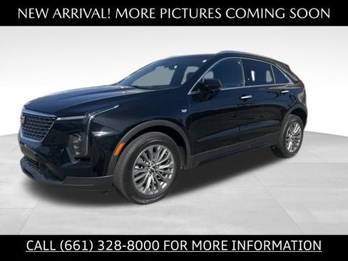 Used 2024 Cadillac XT4 Premium Luxury w/ Active Safety Package FWD image 1
