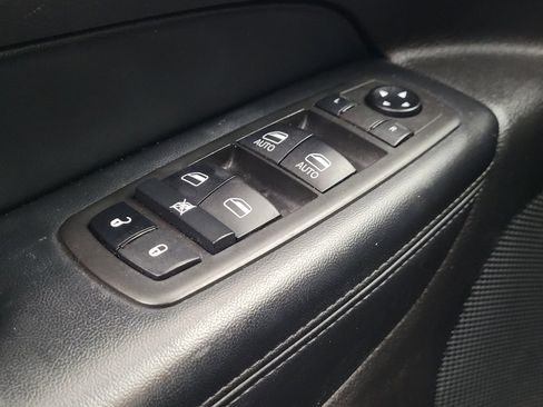 Used 2021 Jeep Grand Cherokee Limited w/ Luxury Group II RWD image 27