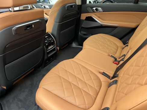 Certified 2026 BMW X7 xDrive40i image 17