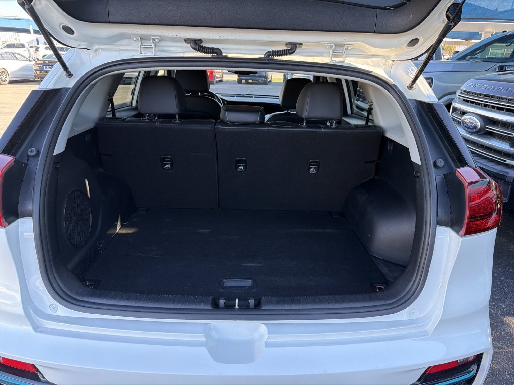 Used 2022 Kia Niro EX w/ Cold Weather Package FWD image 15