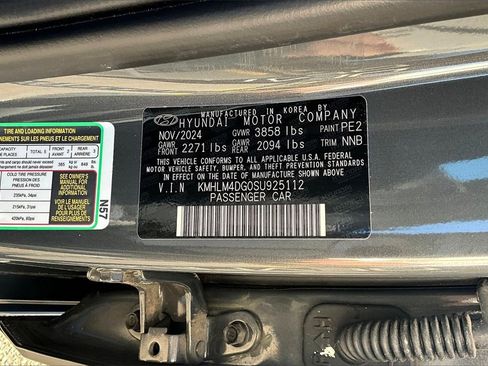 Certified 2025 Hyundai Elantra Sport image 35