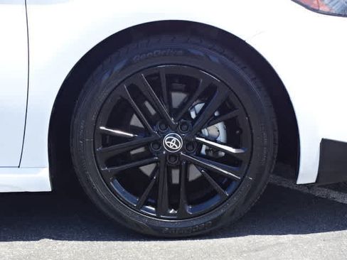 Used 2025 Toyota Camry SE FWD image 8