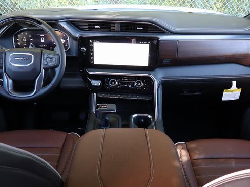 New 2026 GMC Sierra 1500 Denali Ultimate image 11