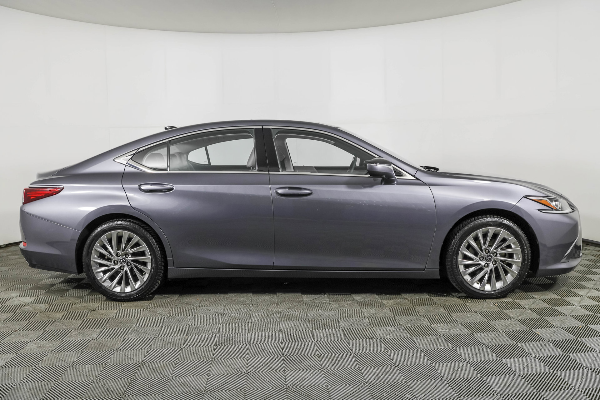 Used 2020 Lexus ES 350 w/ Luxury Package FWD image 18
