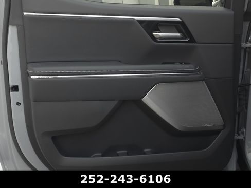 Used 2024 GMC Sierra EV Denali image 36