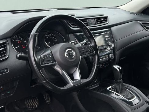 Used 2017 Nissan Rogue SV AWD/4WD image 12