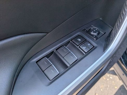 Used 2022 Toyota RAV4 XLE Premium AWD/4WD image 16