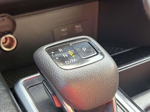 Certified 2024 Nissan Pathfinder SV image 15