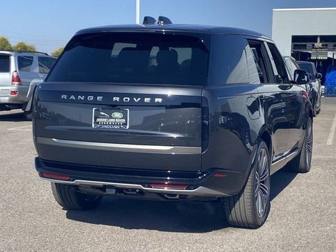 Used 2025 Land Rover Range Rover Long Wheelbase SE AWD/4WD image 19