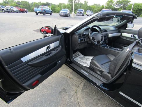 Used 2002 Ford Thunderbird image 23