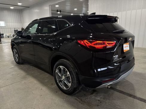 Used 2025 Chevrolet Blazer LT image 6