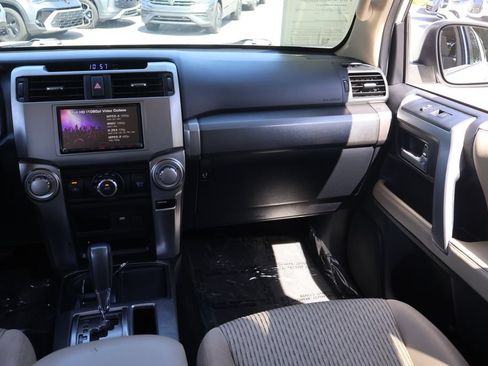 Used 2014 Toyota 4Runner SR5 RWD image 18