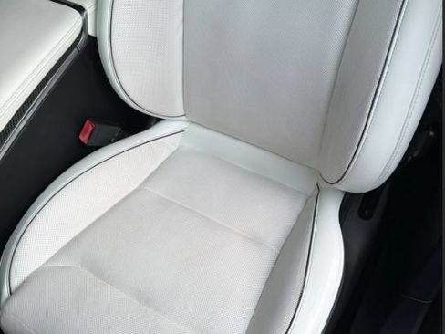 Used 2022 Tesla Model X Plaid AWD/4WD image 10
