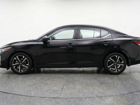 Used 2025 Nissan Sentra SV FWD image 5