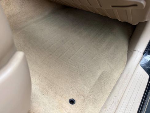 Used 2002 Lexus LX 470 4WD image 52