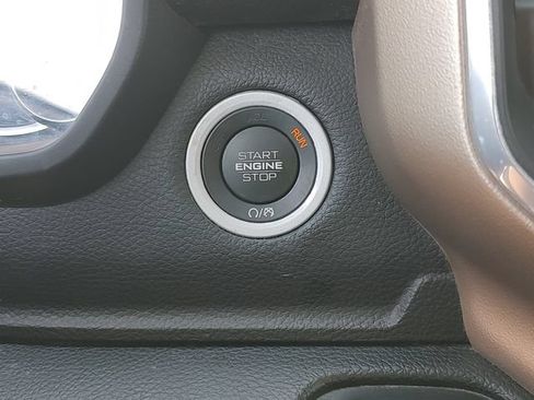 Used 2022 RAM 1500 Laramie RWD image 19