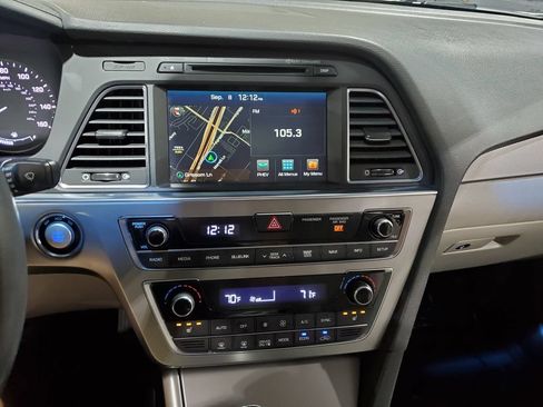 Used 2016 Hyundai Sonata Plug-In Hybrid FWD image 25