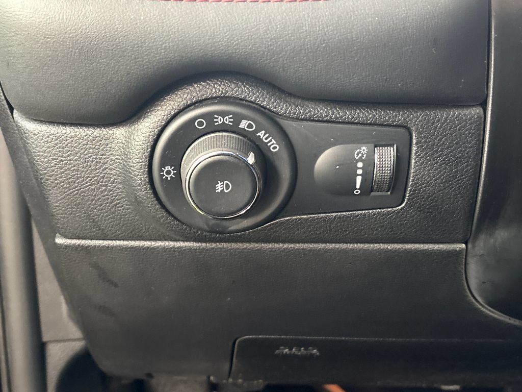 Used 2023 Dodge Durango GT AWD/4WD image 43