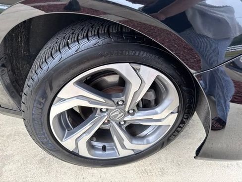 Used 2019 Honda Accord EX image 31