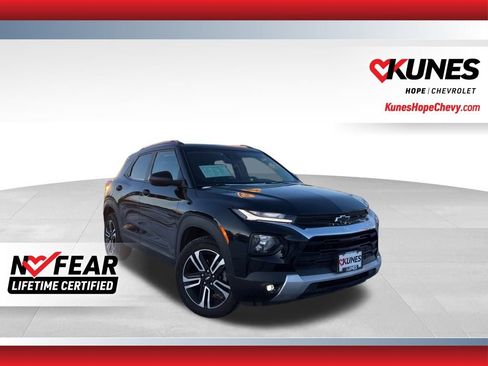 Used 2023 Chevrolet TrailBlazer LT w/ Convenience Package image 1