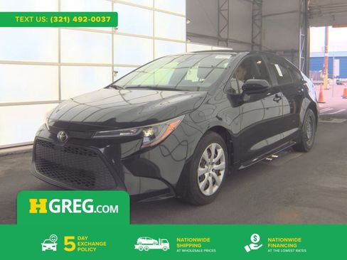 Used 2021 Toyota Corolla LE FWD image 1
