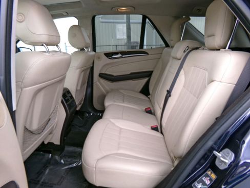 Used 2018 Mercedes-Benz GLE 350 w/ Premium 1 Package image 14