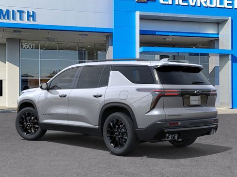 New 2026 Chevrolet Traverse LT w/ Midnight/Sport Edition FWD image 27