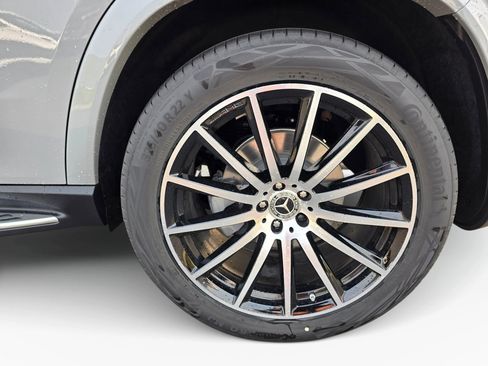 New 2026 Mercedes-Benz GLS 450 4MATIC image 21