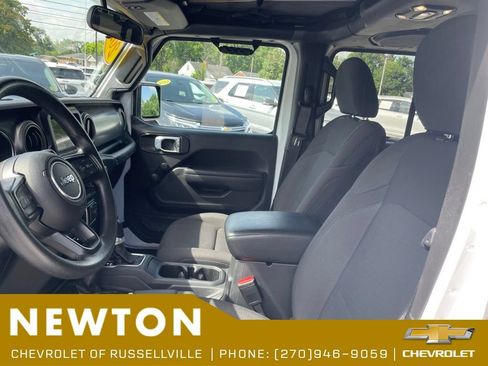 Used 2022 Jeep Wrangler Unlimited Sport AWD/4WD image 4