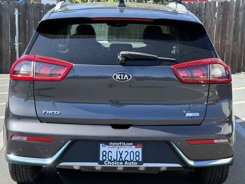 Used 2018 Kia Niro EX Premium FWD image 5