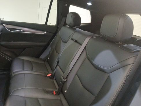 Used 2024 Cadillac XT6 Luxury AWD/4WD image 15