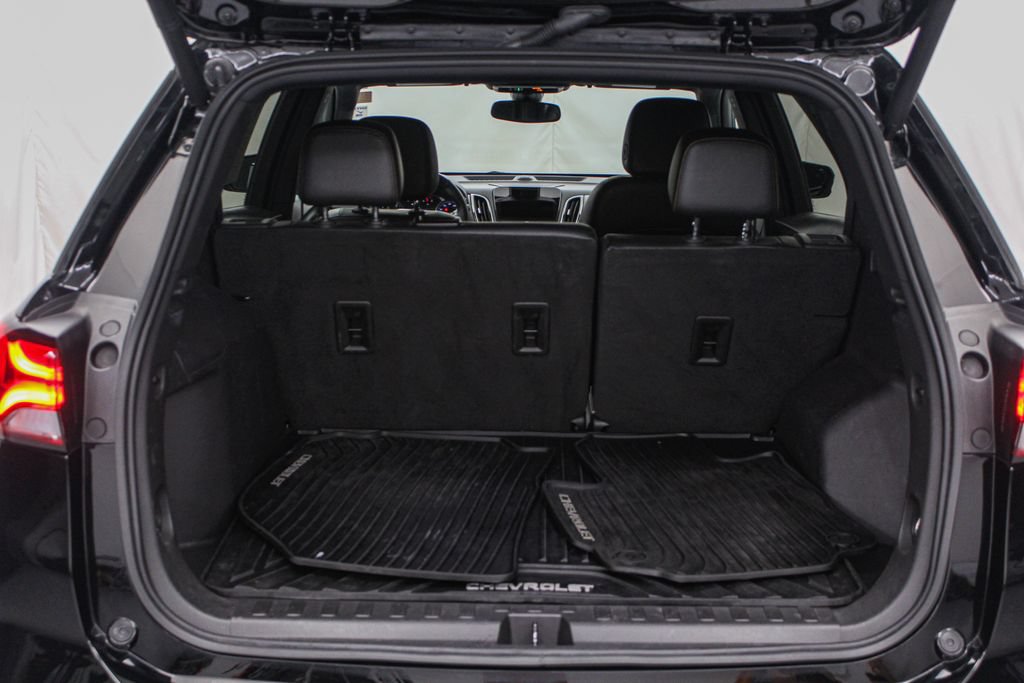 Used 2023 Chevrolet Equinox Premier AWD/4WD image 11