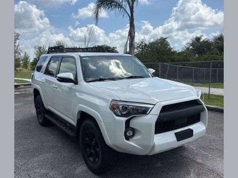 Used 2021 Toyota 4Runner SR5 Premium w/ Moonroof Package AWD/4WD image 1