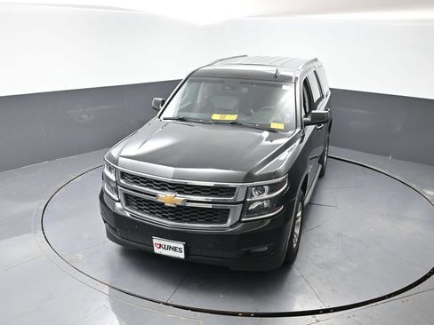 Used 2016 Chevrolet Tahoe LT w/ Luxury Package AWD/4WD image 17