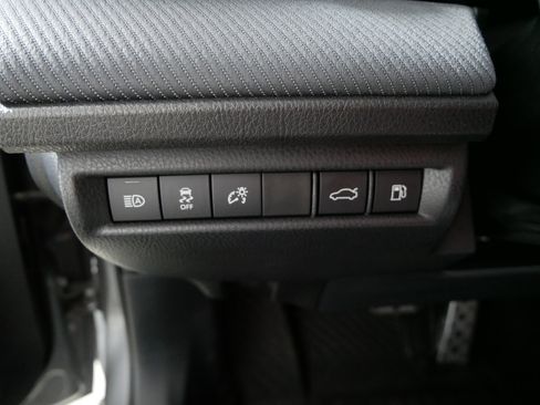 Used 2025 Toyota Camry SE FWD image 26