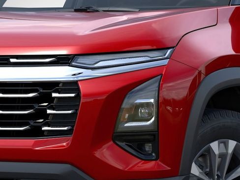 New 2026 Chevrolet Equinox LT w/ Safety and Technology Package AWD/4WD image 10