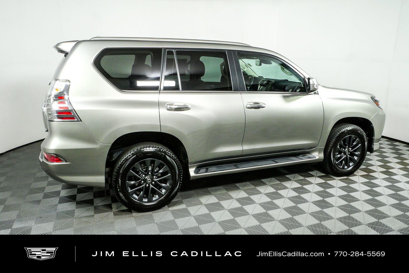 Used 2021 Lexus GX 460 Premium w/ Premium Package AWD/4WD image 2