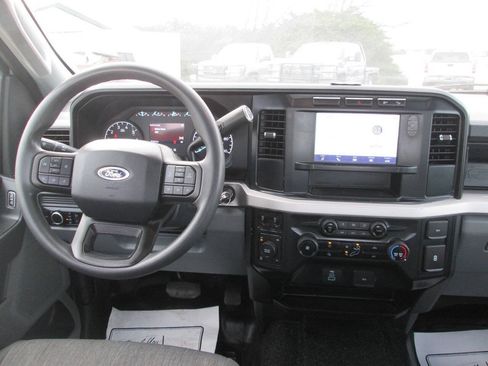Used 2023 Ford F250 XL w/ FX4 Off-Road Package AWD/4WD image 23