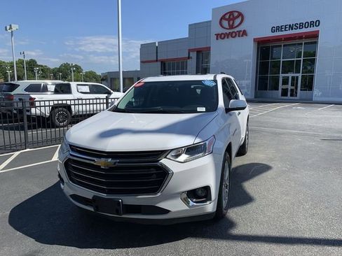Used 2020 Chevrolet Traverse Premier FWD image 4