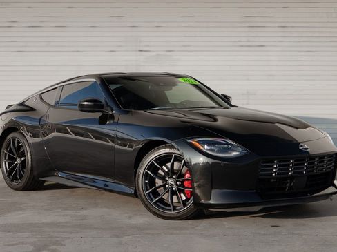Used 2024 Nissan Z Performance w/ Floor Mat Package image 3